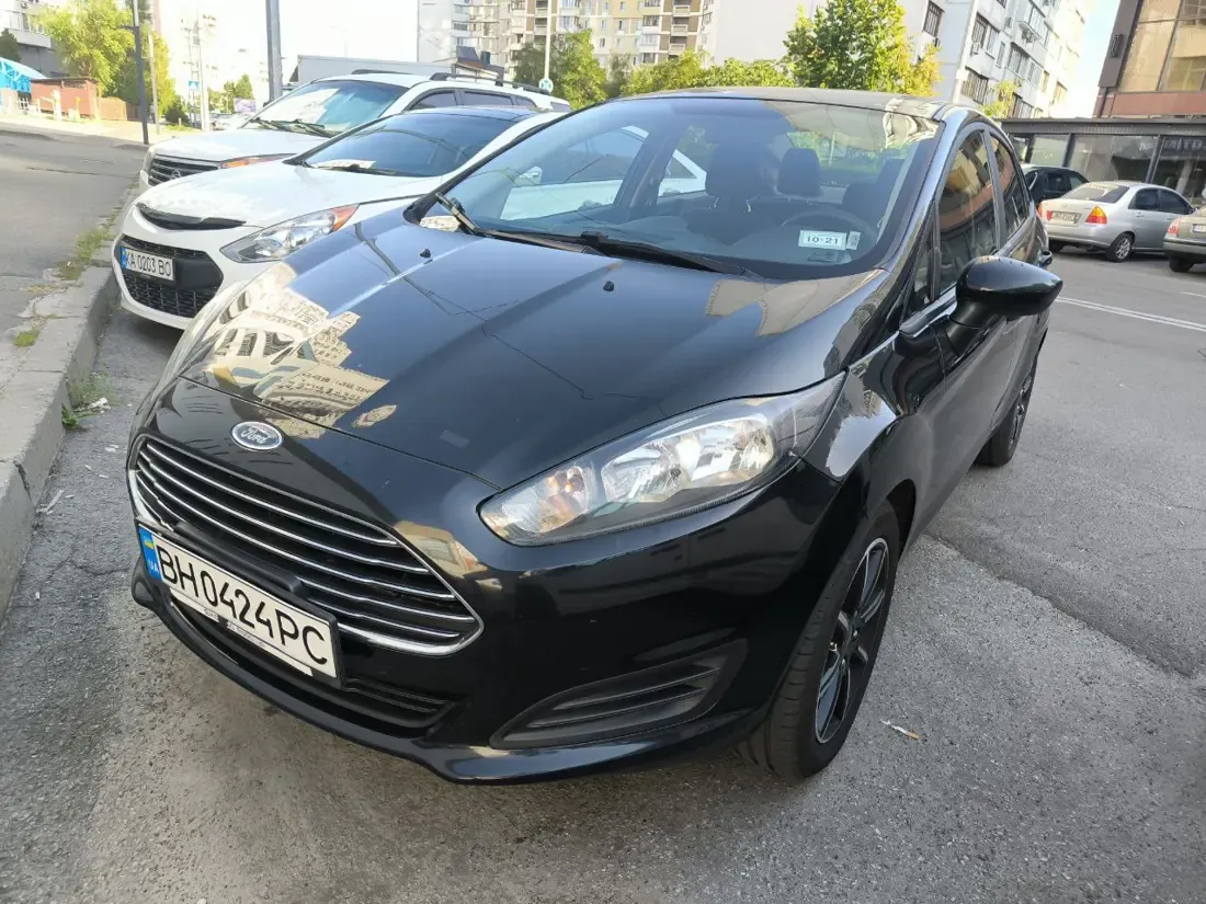 Ford Fiesta ВН 0424 РС Вид спереду зліва