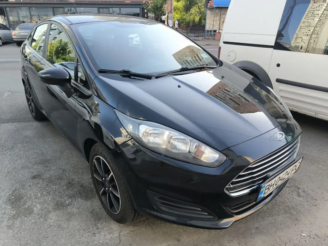 Ford Fiesta ВН 0424 РС Вид спереду справа