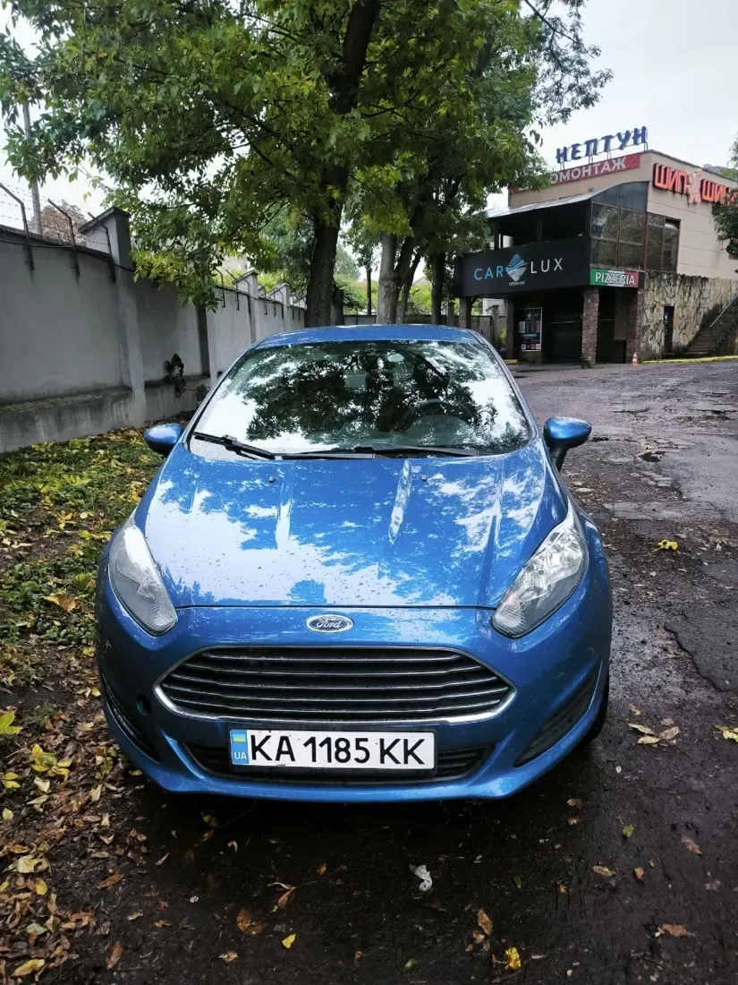 Ford Fiesta КА 1185 КК Вид спереду