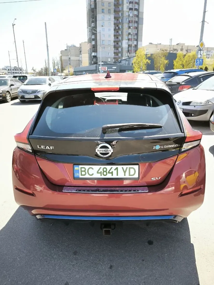 Nissan Leaf ВС 4841 YD Rear view