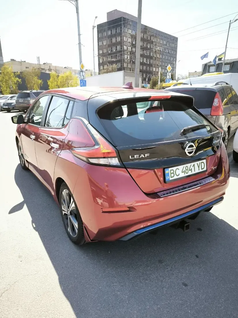 Nissan Leaf ВС 4841 YD Rear left view