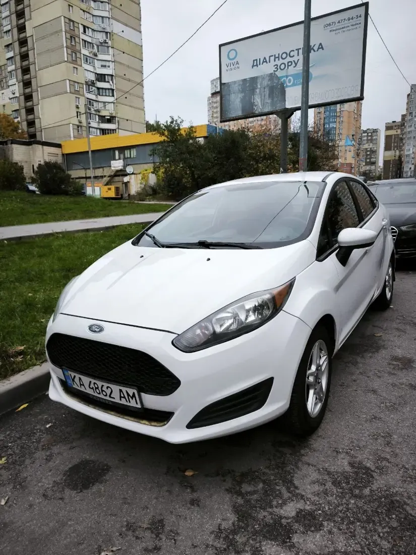 Ford Fiesta КА 4862 АМ Вид спереду зліва