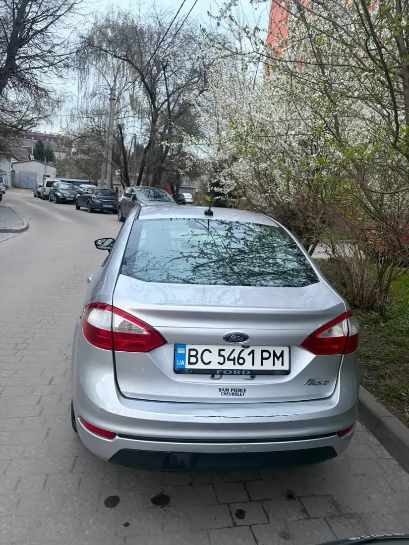 Ford Fiesta ВС 5461 РМ Вид ззаду