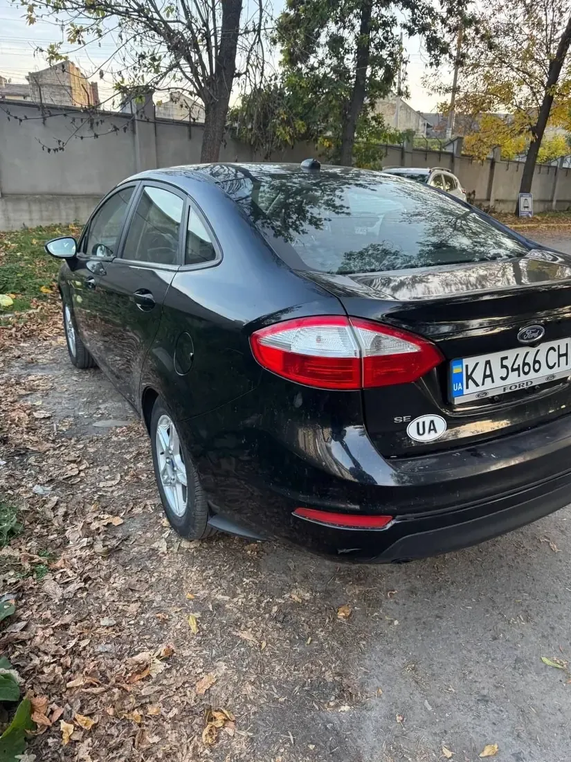 Ford Fiesta КА 5466 СН Вид ззаду зліва
