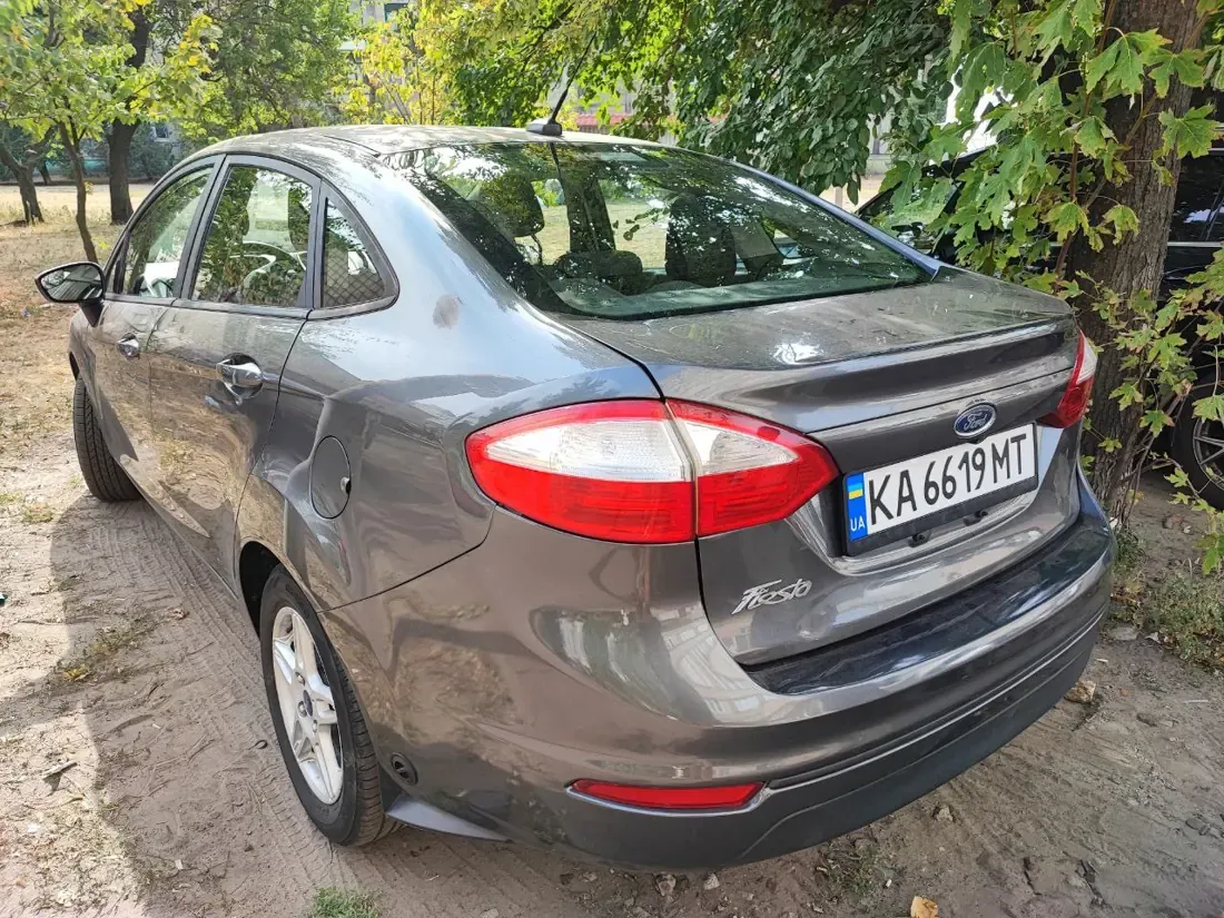Ford Fiesta КА 6619 МТ Вид ззаду зліва