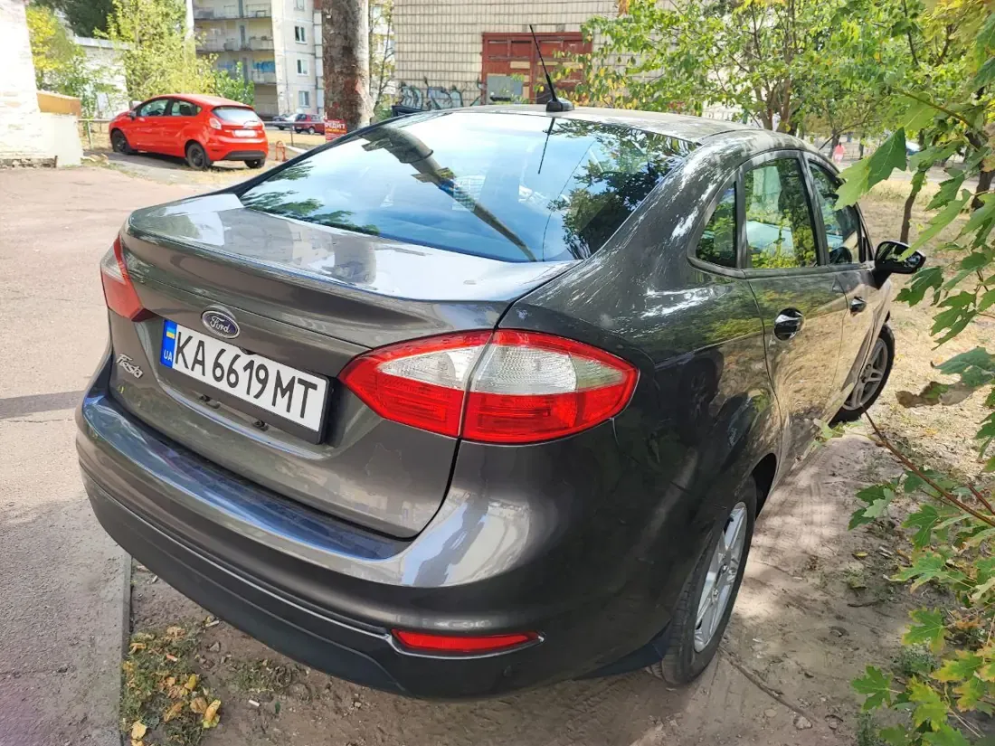 Ford Fiesta КА 6619 МТ Вид ззаду справа