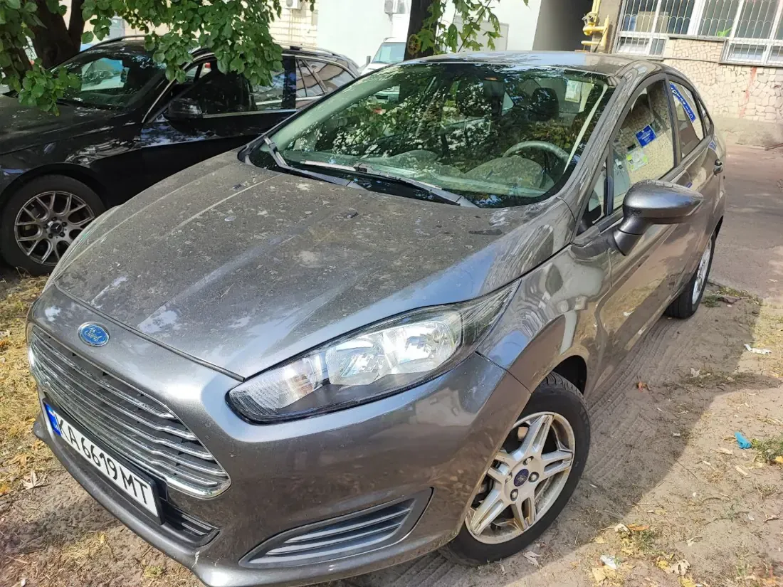Ford Fiesta КА 6619 МТ Вид спереду зліва