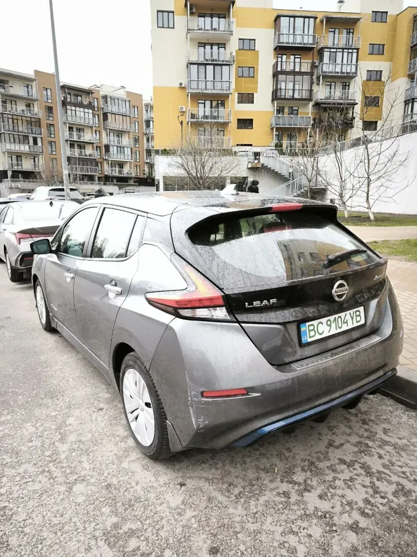 Nissan Leaf ВС 9104 YB Rear left view