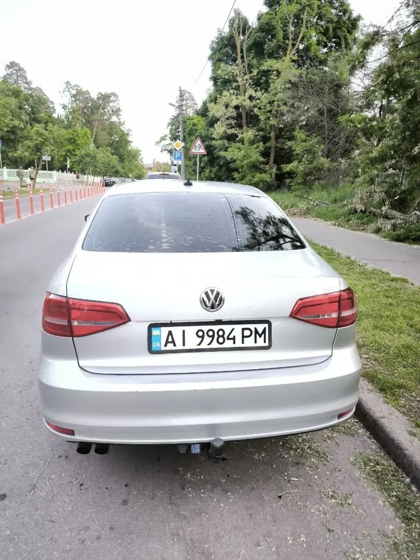 Volkswagen Jetta АІ 9984 РМ Вид ззаду